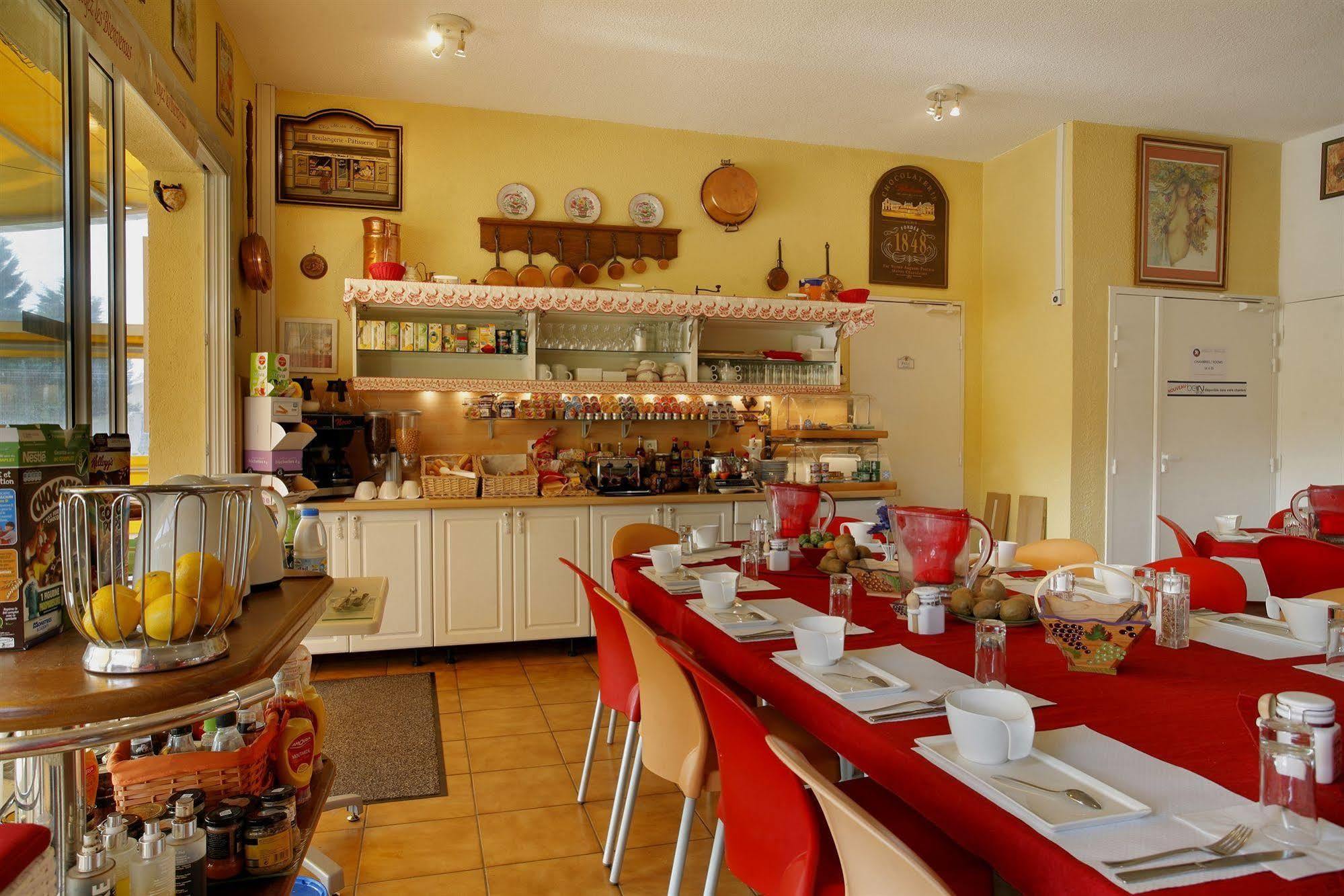 Logis Hotel Corintel Bordeaux Est Tresses المظهر الخارجي الصورة
